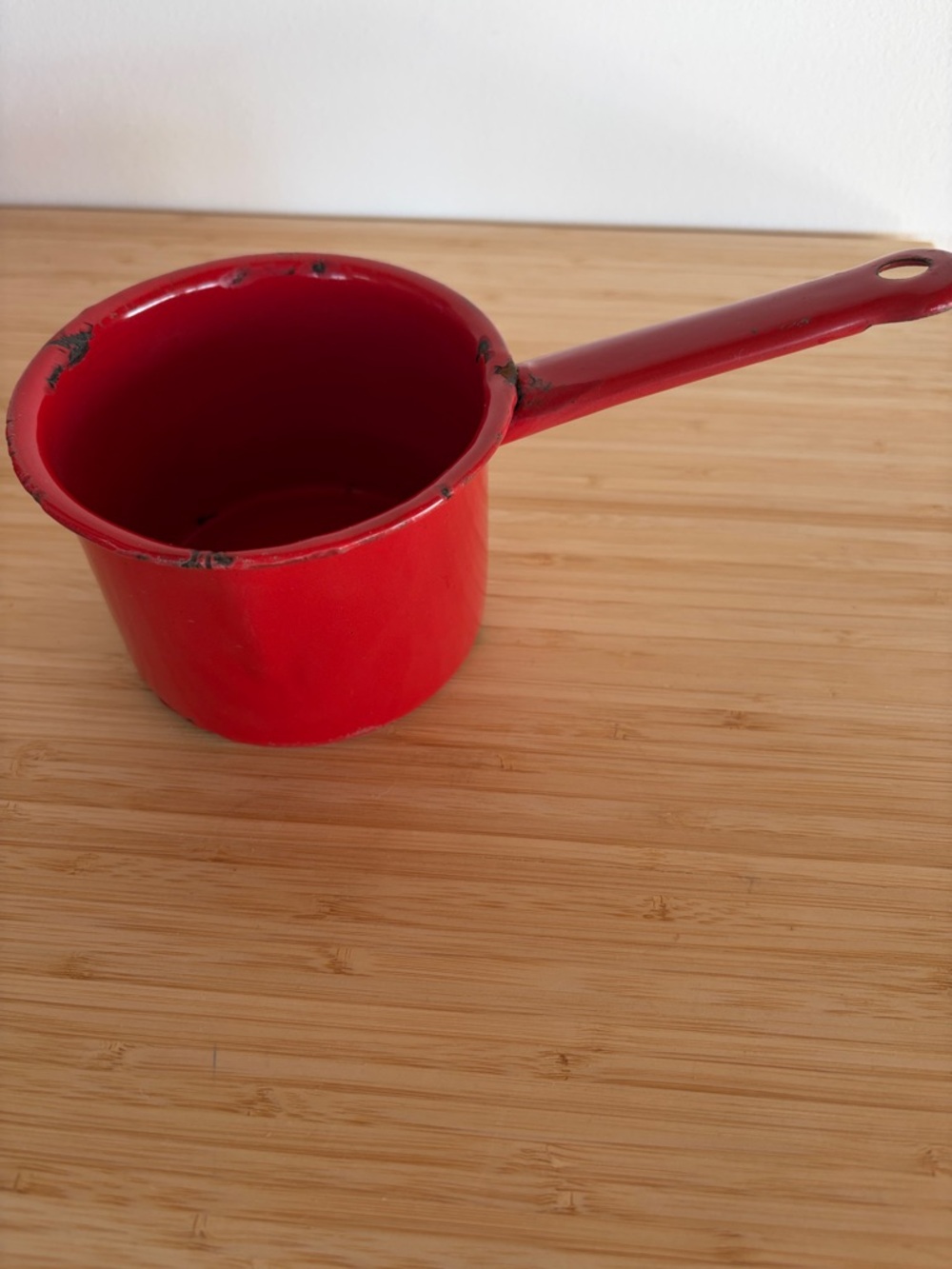 Vintage Red Enamelware Saucepan / Small Pot Rustic w/Spout Farmhouse - Picture 3 of 11